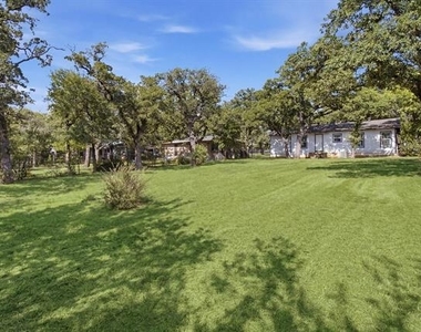 800 Winnie Street - Photo Thumbnail 29