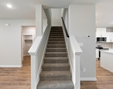 4060 Lecroy Court - Photo Thumbnail 19