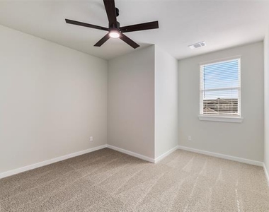 4060 Lecroy Court - Photo Thumbnail 20