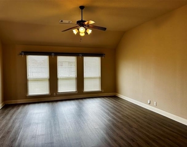 3011 Winecup Court - Photo Thumbnail 3