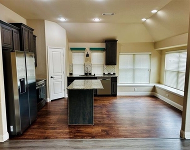 3011 Winecup Court - Photo Thumbnail 6