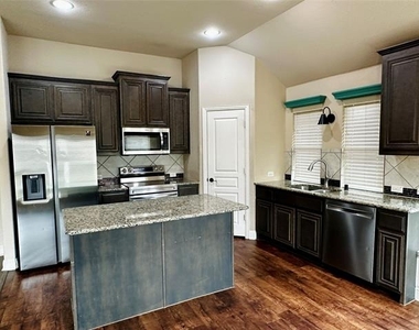 3011 Winecup Court - Photo Thumbnail 9