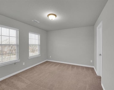 6401 Longhorn Herd Lane - Photo Thumbnail 12