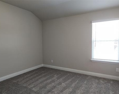 3121 Galveston Street - Photo Thumbnail 17