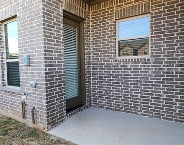 3121 Galveston Street - Photo Thumbnail 24