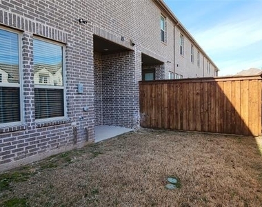 3121 Galveston Street - Photo Thumbnail 23