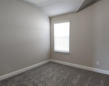 3121 Galveston Street - Photo Thumbnail 19
