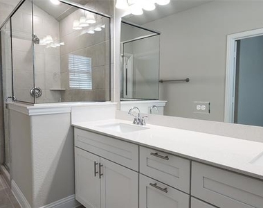 3121 Galveston Street - Photo Thumbnail 14