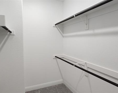 3121 Galveston Street - Photo Thumbnail 11