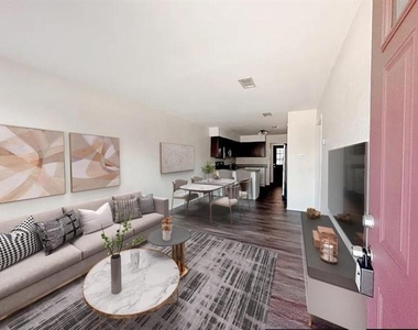 5512 Alexander Street - Photo Thumbnail 2