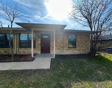 5512 Alexander Street - Photo Thumbnail 1