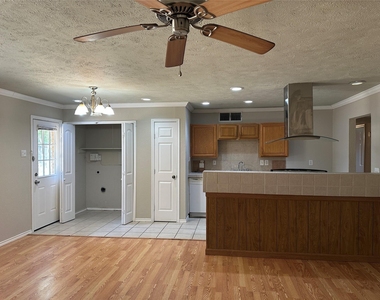 563 Oldbridge Drive - Photo Thumbnail 4