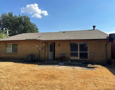 563 Oldbridge Drive - Photo Thumbnail 30