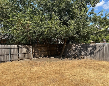563 Oldbridge Drive - Photo Thumbnail 29