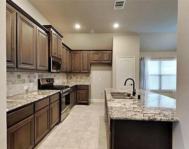 5211 Pentridge Drive - Photo Thumbnail 3