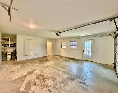 3205 Bryan Street - Photo Thumbnail 26