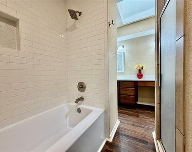 3205 Bryan Street - Photo Thumbnail 25