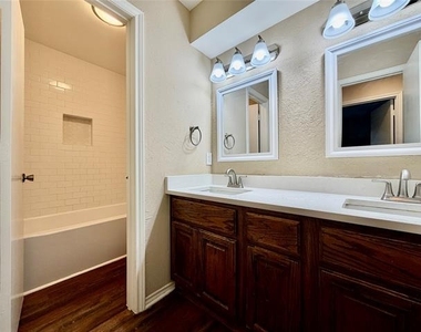 3205 Bryan Street - Photo Thumbnail 13