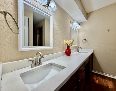 3205 Bryan Street - Photo Thumbnail 23