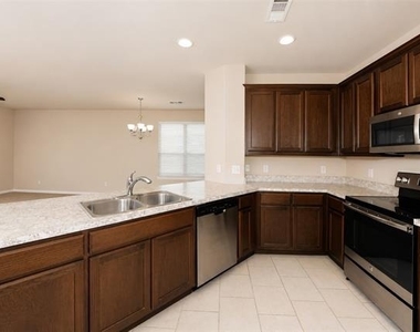 356 Emerald Creek Drive - Photo Thumbnail 7