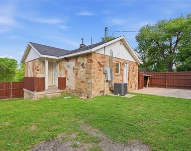 1831 Alabama Avenue - Photo Thumbnail 15