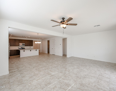 14752 W Smoketree Drive - Photo Thumbnail 5