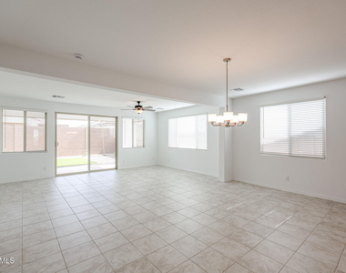 14752 W Smoketree Drive - Photo Thumbnail 4