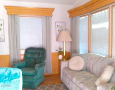 719 Emerald Drive - Photo Thumbnail 5