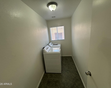 11322 W Alice Avenue - Photo Thumbnail 34
