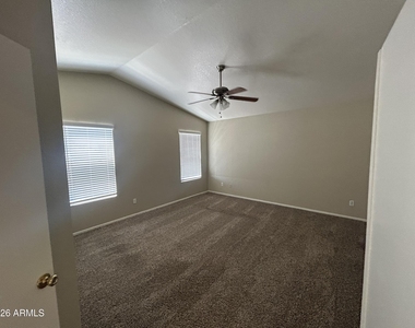 11322 W Alice Avenue - Photo Thumbnail 27