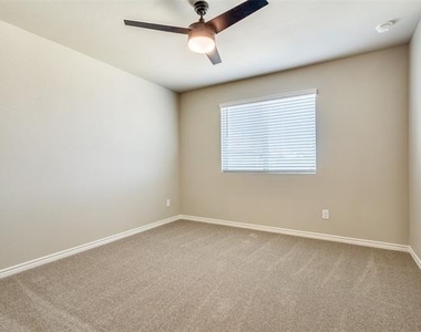 1933 Woodlawn Way - Photo Thumbnail 8