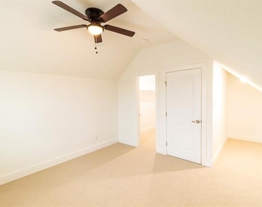 536 Highview Court - Photo Thumbnail 14