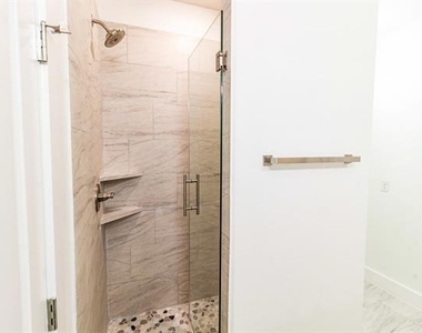 536 Highview Court - Photo Thumbnail 22