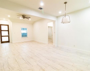 536 Highview Court - Photo Thumbnail 1