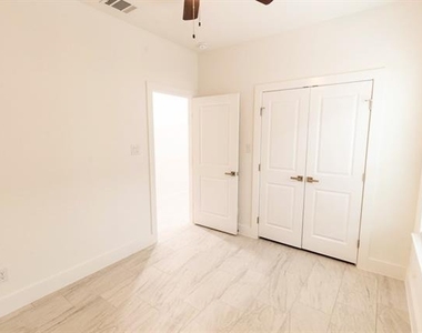 536 Highview Court - Photo Thumbnail 13