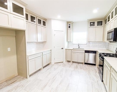 540 Highview Court - Photo Thumbnail 13
