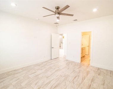 540 Highview Court - Photo Thumbnail 6