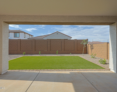 14746 W Smoketree Drive - Photo Thumbnail 19
