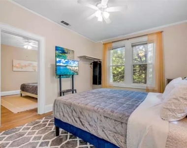 4303 Vandelia Street - Photo Thumbnail 16