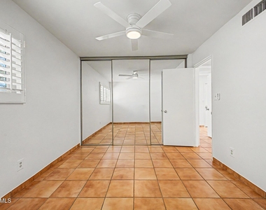 8689 E Roosevelt Circle - Photo Thumbnail 20