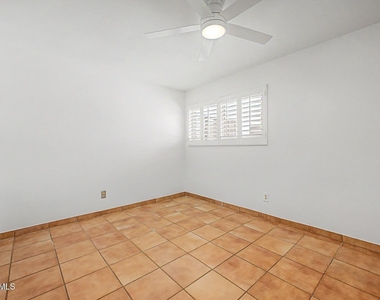 8689 E Roosevelt Circle - Photo Thumbnail 21