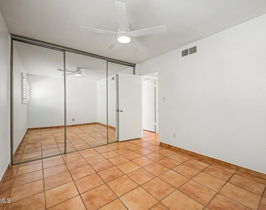 8689 E Roosevelt Circle - Photo Thumbnail 22