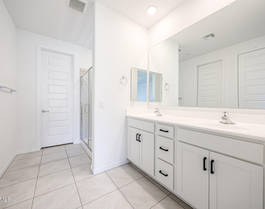 28500 N 134th Avenue - Photo Thumbnail 11
