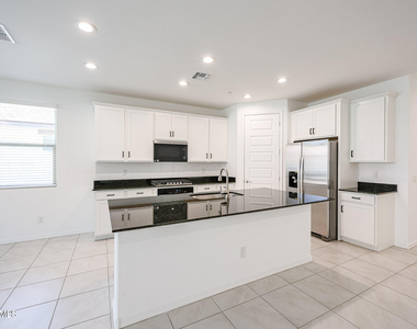 28500 N 134th Avenue - Photo Thumbnail 1