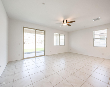 28500 N 134th Avenue - Photo Thumbnail 8