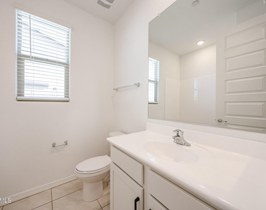28500 N 134th Avenue - Photo Thumbnail 16
