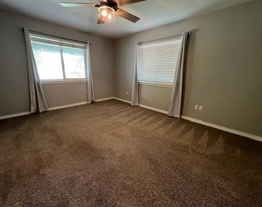 1051 Todd Trail - Photo Thumbnail 10