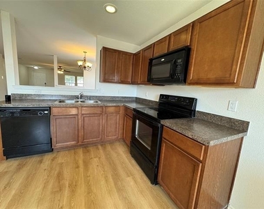 12728 Foxpaw Trail - Photo Thumbnail 8