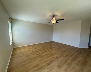 12728 Foxpaw Trail - Photo Thumbnail 14
