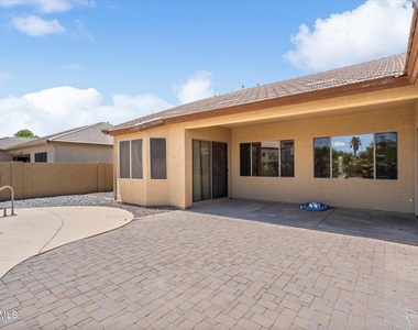 2619 E Hazeltine Way - Photo Thumbnail 24